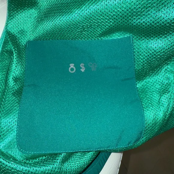 Jacket , invisible side zip pocket,Two zip hand pockets  interior patch pockets - Picture 6 of 8